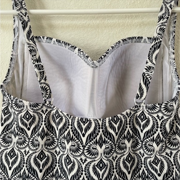 Bondeye Australia patterned black and white one piece ruched swimsuit - Picture 8 of 11